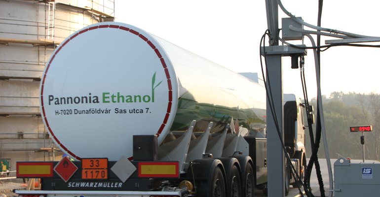 “Fill ’er up please”, another tanker truck filling up a payload of ethanol produced in Hungary by Pannonia Ethanol, Europe’s largest and most modern US-style corn-to-ethanol production plant