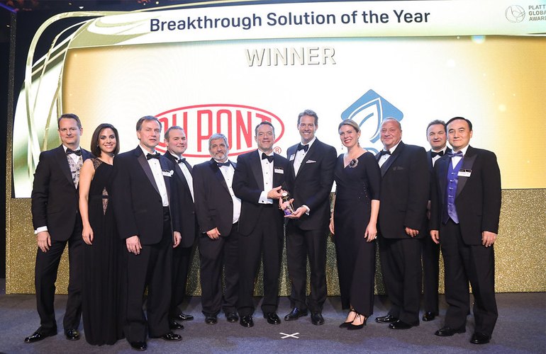 DuPont Industrial Biosciences (DuPont) and Archer Daniels Midland Company (ADM) have been honoured with the "Breakthrough Solution of the Year Award" from Platts Global Energy for their platform technology to produce a revolutionary biobased monomer, furan dicarboxylic methyl ester (FDME). The award was announced at the 18th Platts Global Energy Awards, held in New York on December 8, 2016 (photo courtesy Platts).