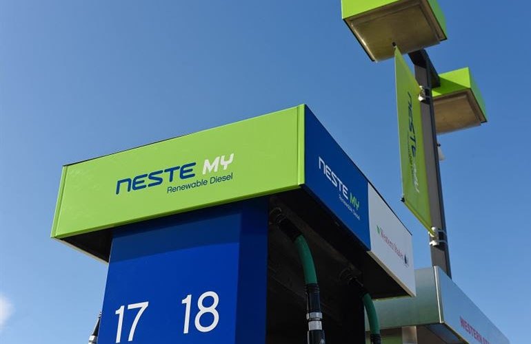 A Neste MY renewable diesel cardlock station (photo courtesy Neste).
