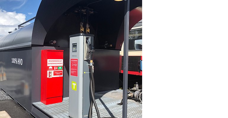 Rail operator Inlandsbanan AB is installing mobile renewable diesel (HVO) refueling stations supplied by Energifabriken at strategic locations along the non-electrified Inlandsbana railway line (photo courtesy Inlandsbanan).