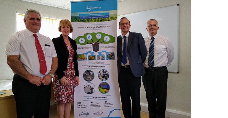 In the UK, local Aldridge MP, Wendy Morton visited Kew Technology Ltd’s headquarters in Aldridge, West Midlands to find out the wider impacts that the UK’s first waste gasification plant opening in Wednesbury will have. Once fully operational, the innovative waste gasification plant will provide enough electricity to power 2 500 homes (photo courtesy Kew Technologies).